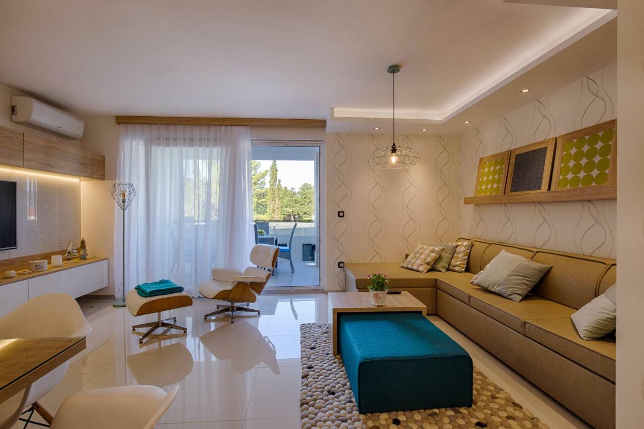 Deluxe New Apartments - Few Steps From The Beach - Luxury Holiday With Style - By Traveler Tourist Agency Krk Krk Town Buitenkant foto