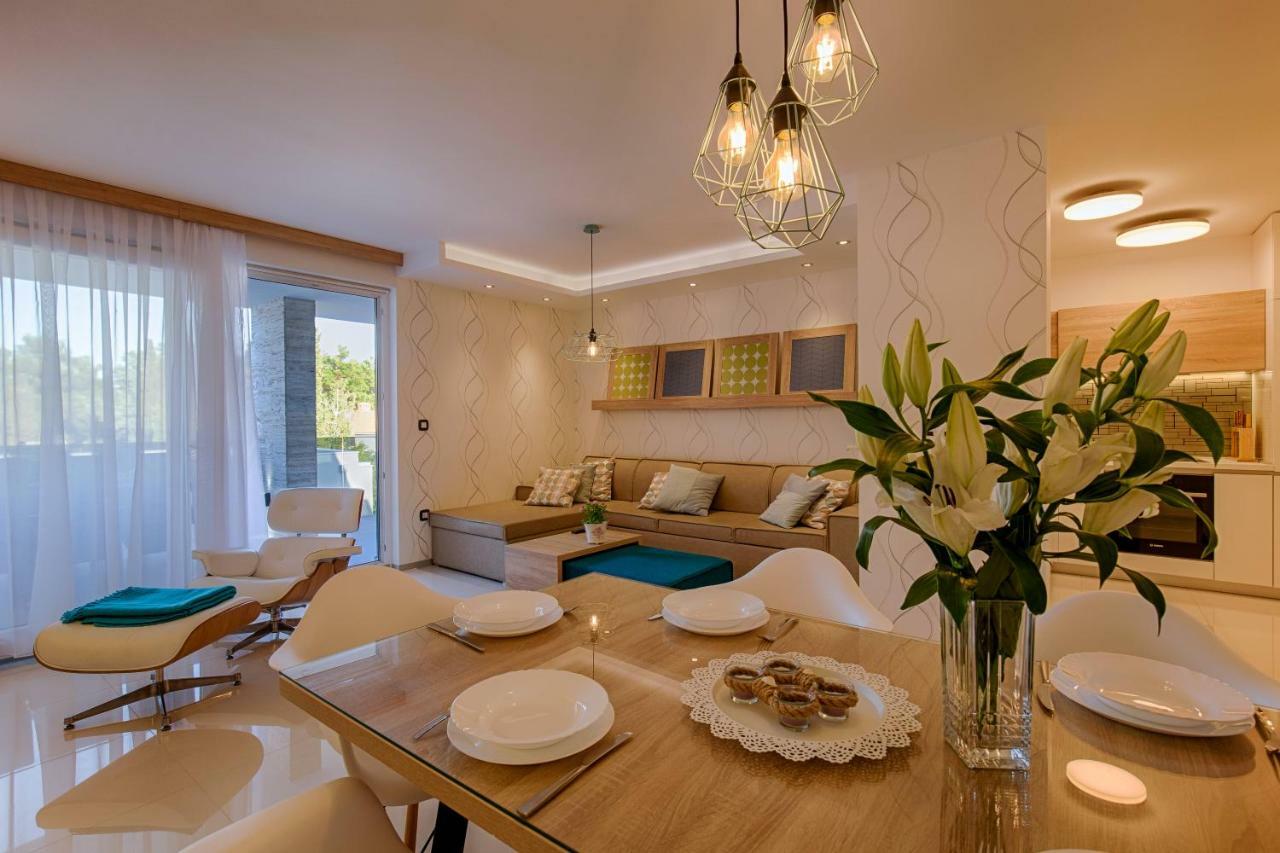 Deluxe New Apartments - Few Steps From The Beach - Luxury Holiday With Style - By Traveler Tourist Agency Krk Krk Town Buitenkant foto