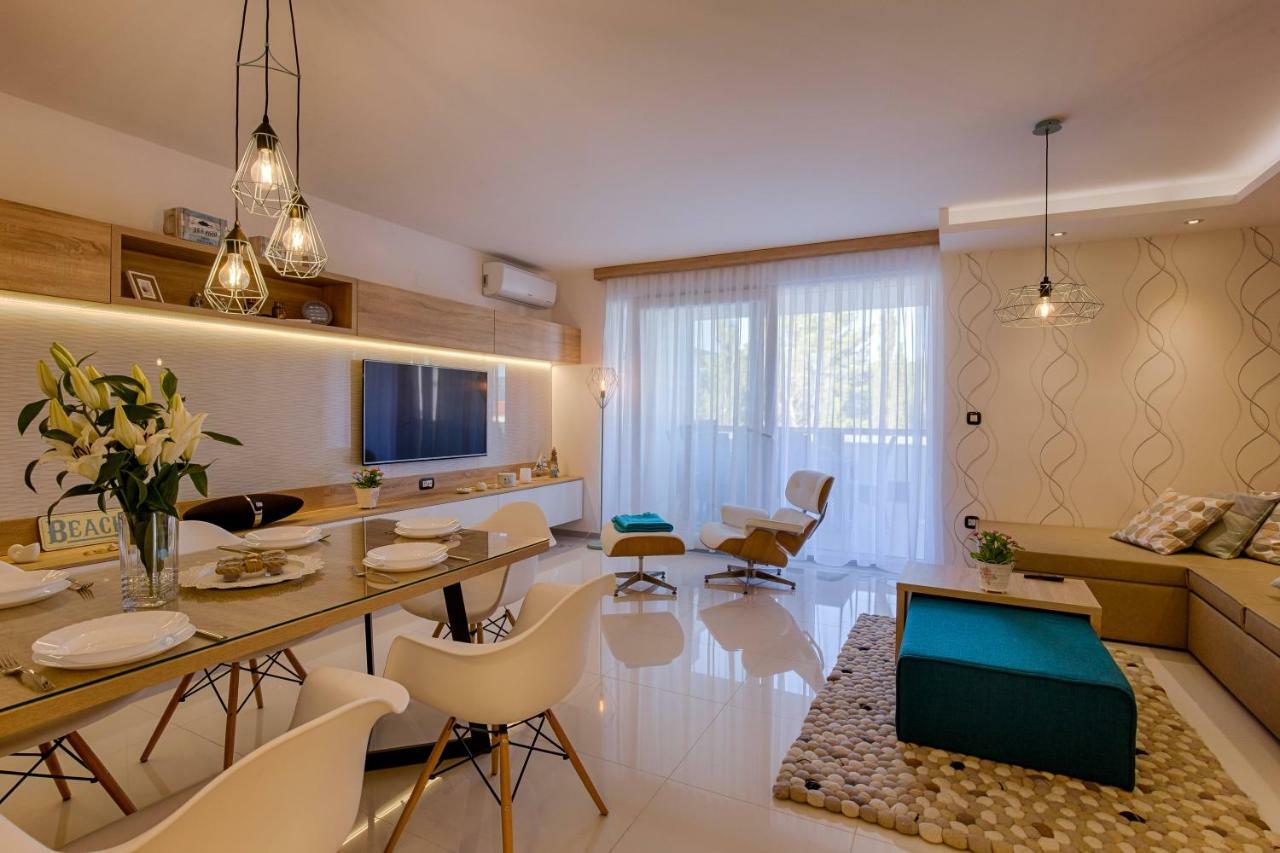 Deluxe New Apartments - Few Steps From The Beach - Luxury Holiday With Style - By Traveler Tourist Agency Krk Krk Town Buitenkant foto