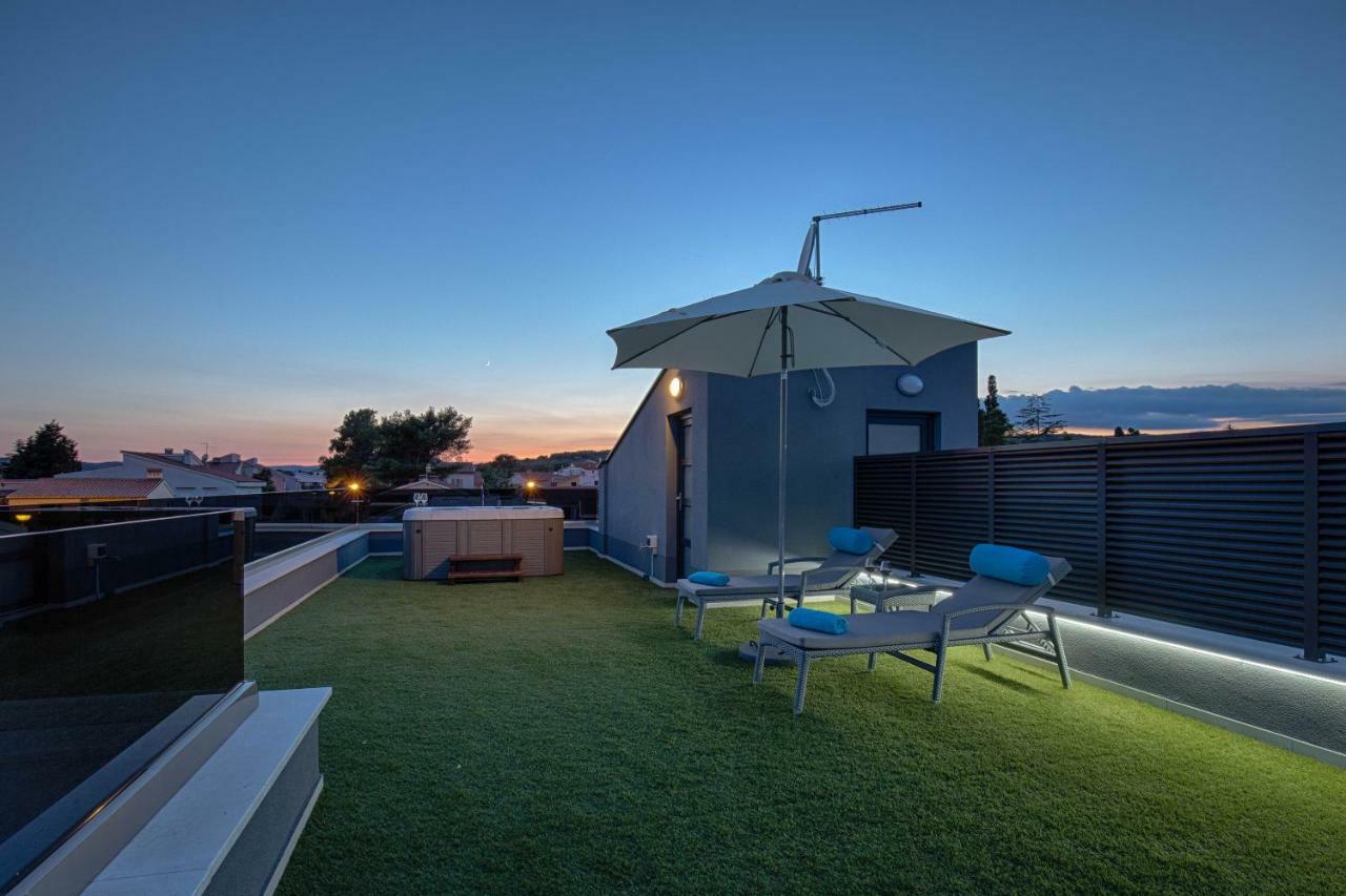 Deluxe New Apartments - Few Steps From The Beach - Luxury Holiday With Style - By Traveler Tourist Agency Krk Krk Town Buitenkant foto